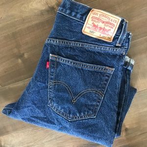 Vintage Levi’s 505 regular fit jeans